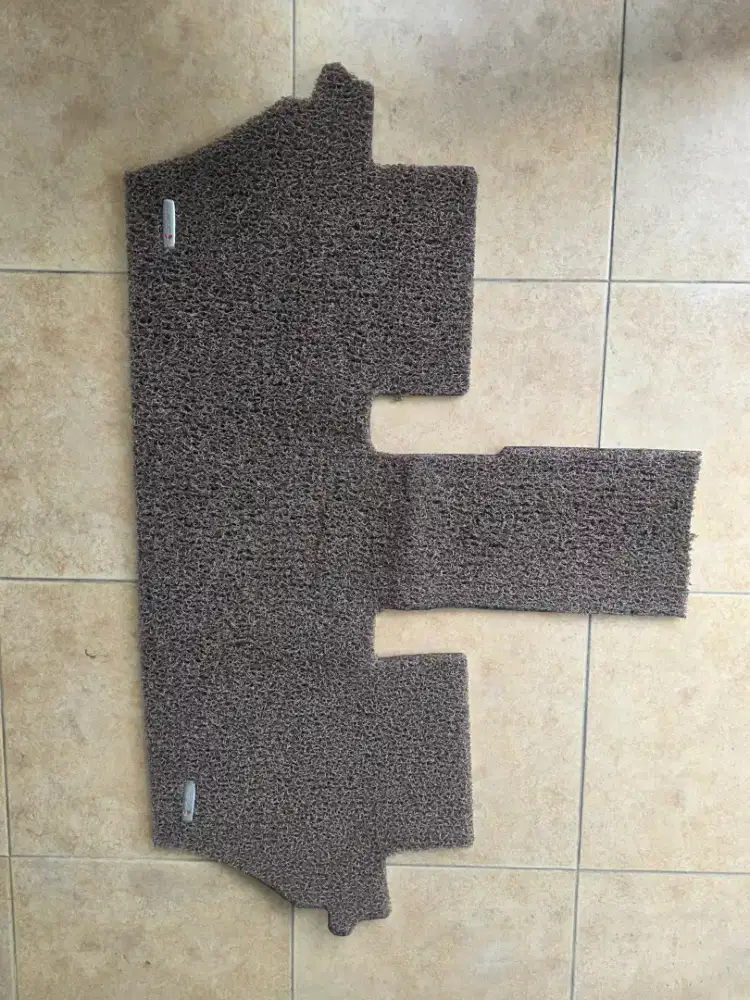 Dijual Karpet bihun ex Honda Freed 2012.