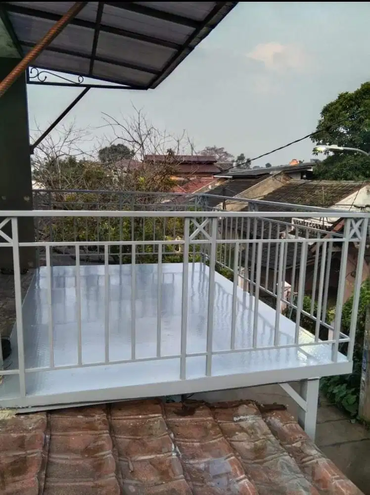 Kanopi balkon minimalis