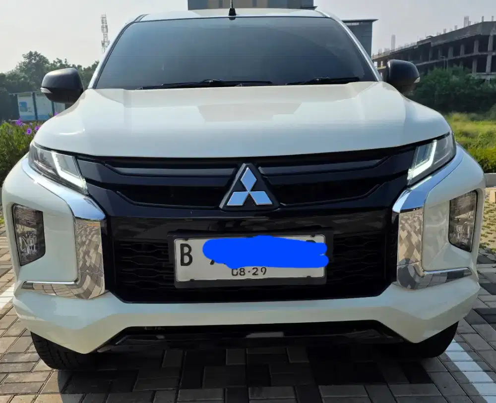 Mitsubishi Triton Exceed 2.4 Tahun 2023