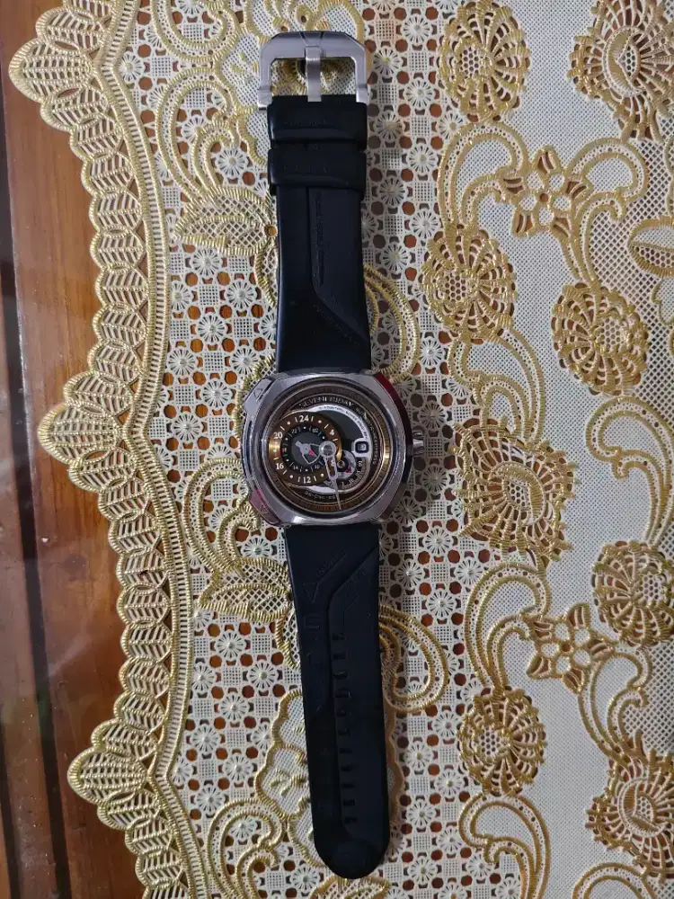 Jam tangan Seven Friday second...