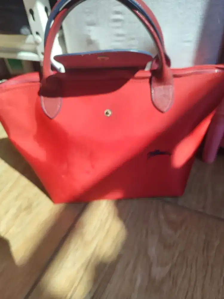 tas merah kondisi bagus harga 70 rb