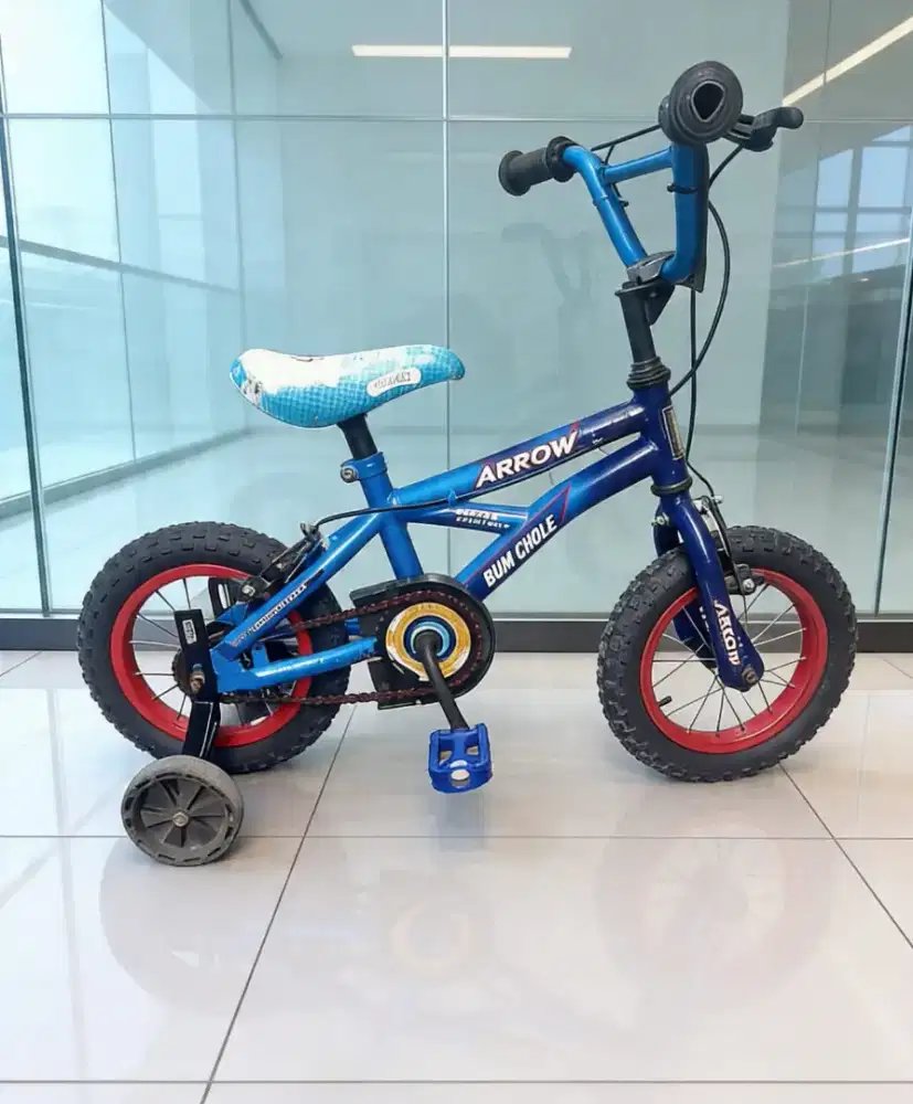 Sepeda anak uk12 wimcycle Arrow asli