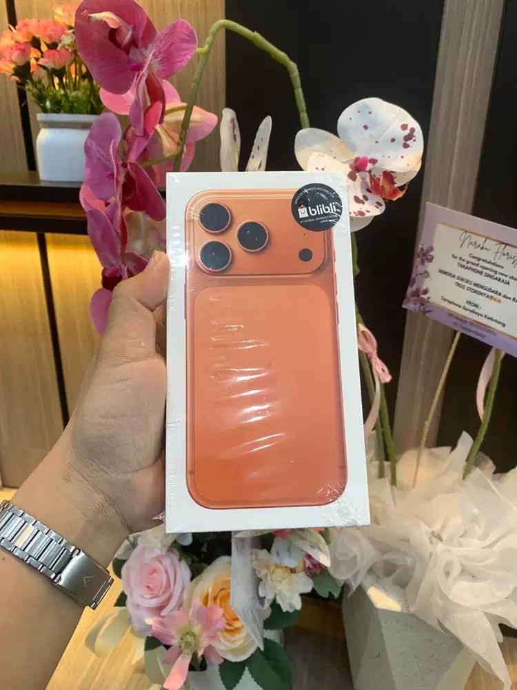 Iphone 17 pro orange