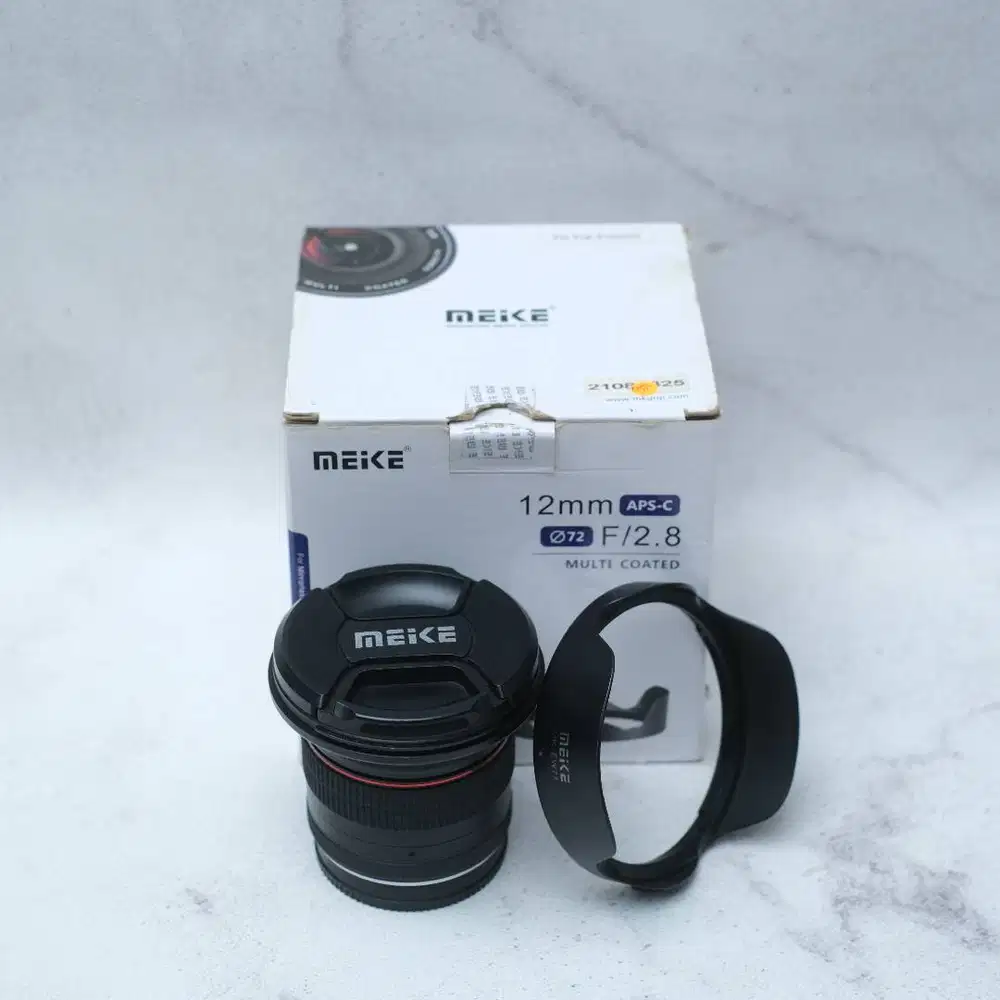 Lensa ultra wide 12mm f2.8