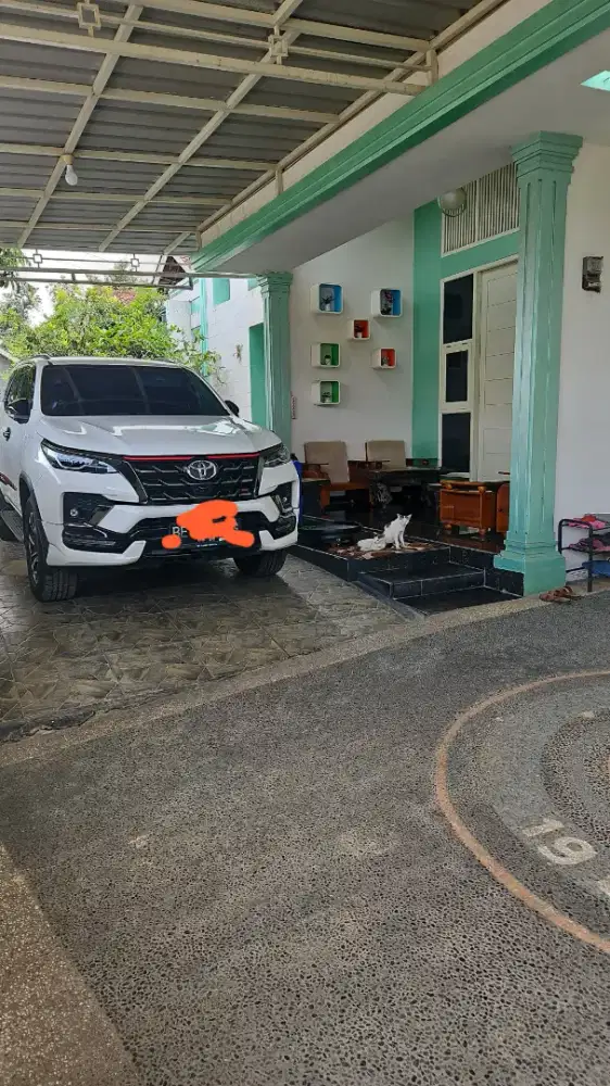 Fortuner Vrz TRD At mulus dan sangat terawat