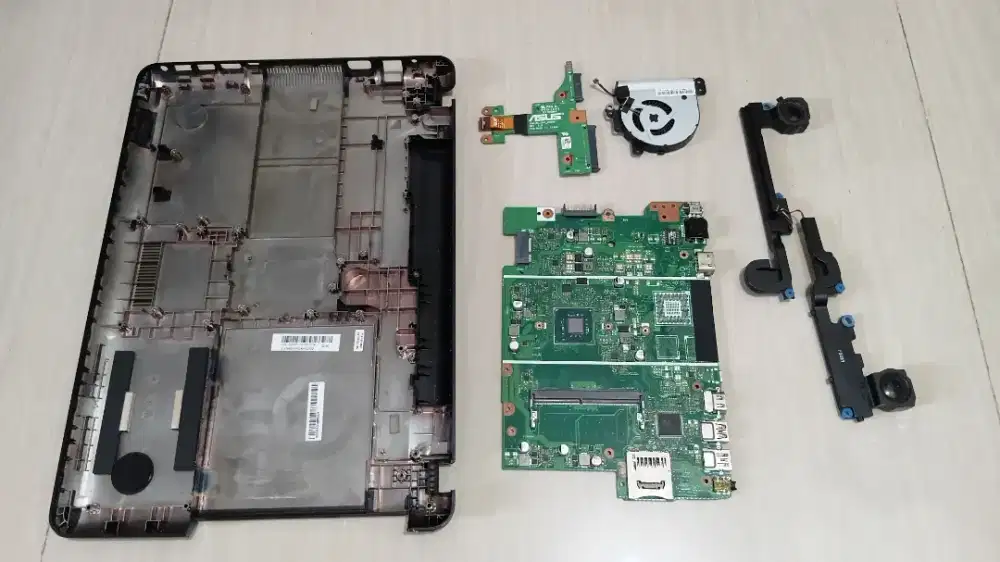 Laptop NOTEBOOK ASUS X441M (Aksesoris)