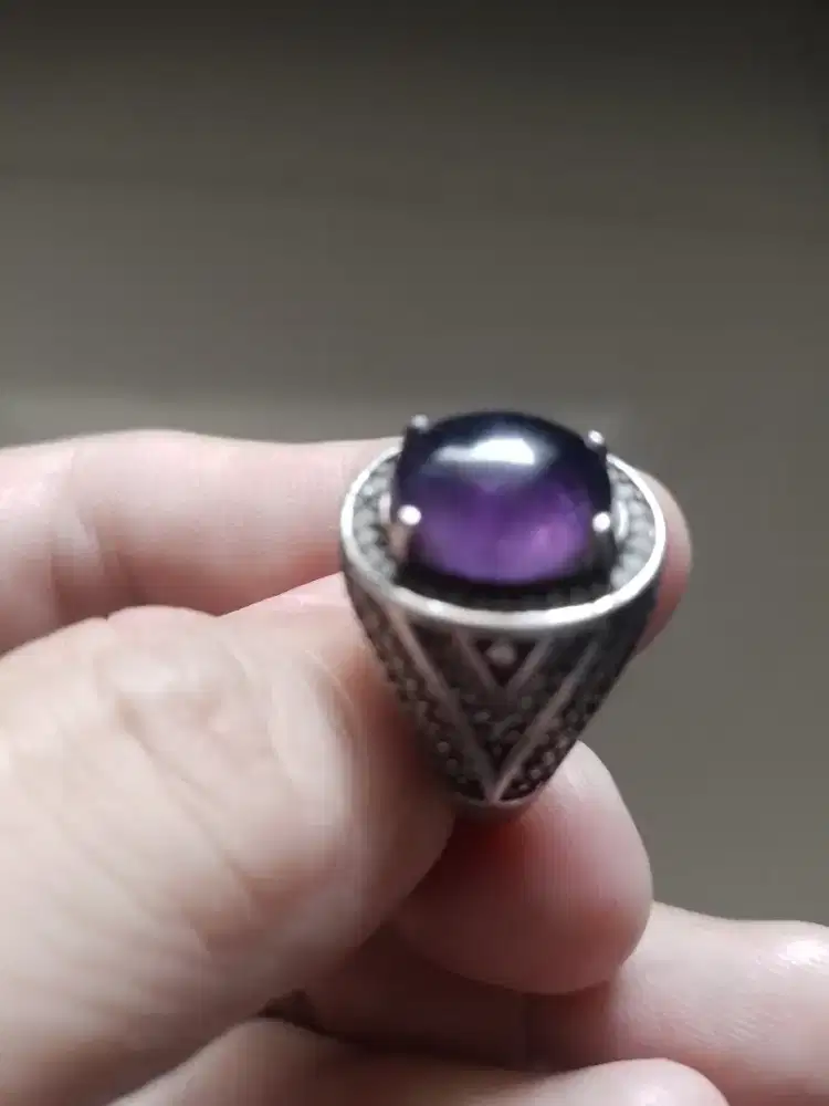 Cincin batu kecubung