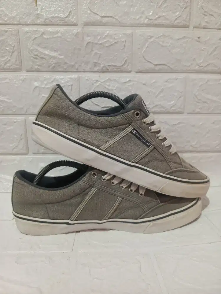 Champion Placard Legacy grey