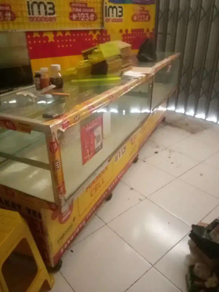 2 Unit Etalase Konter