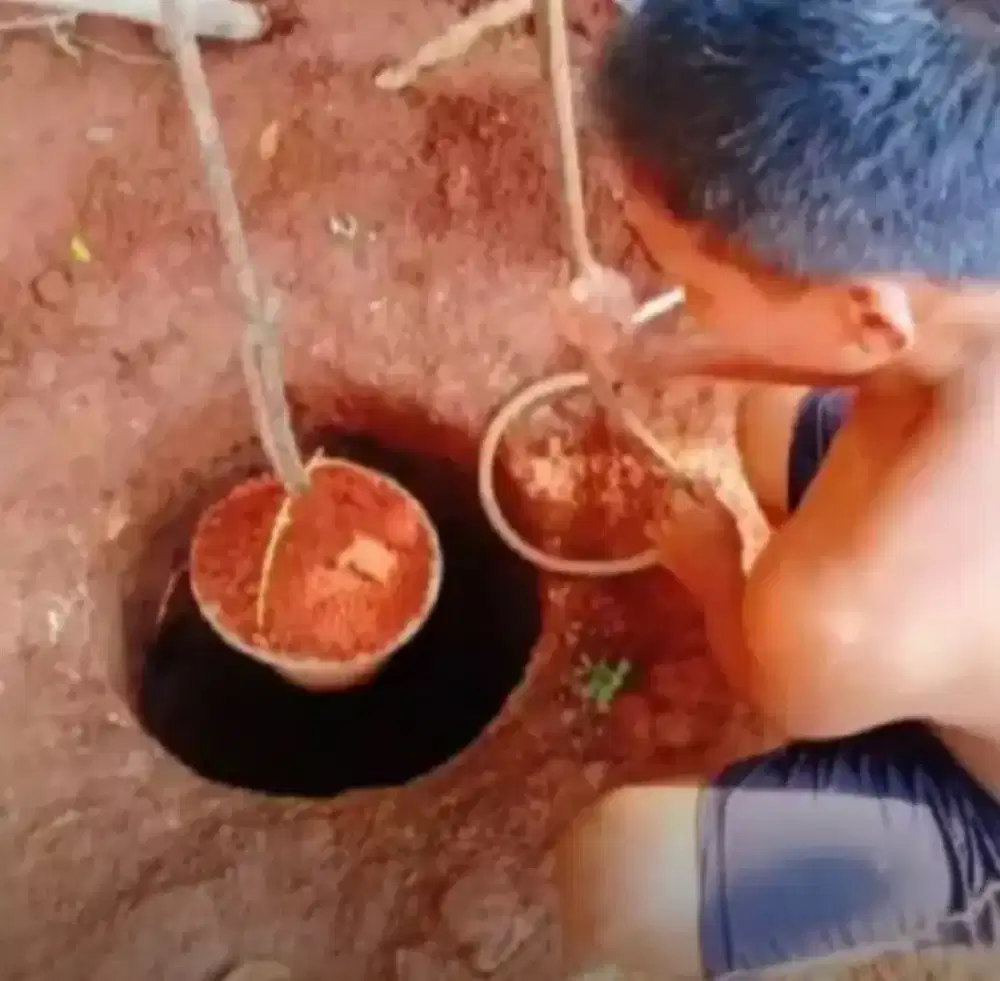 tukang gali sumur manual