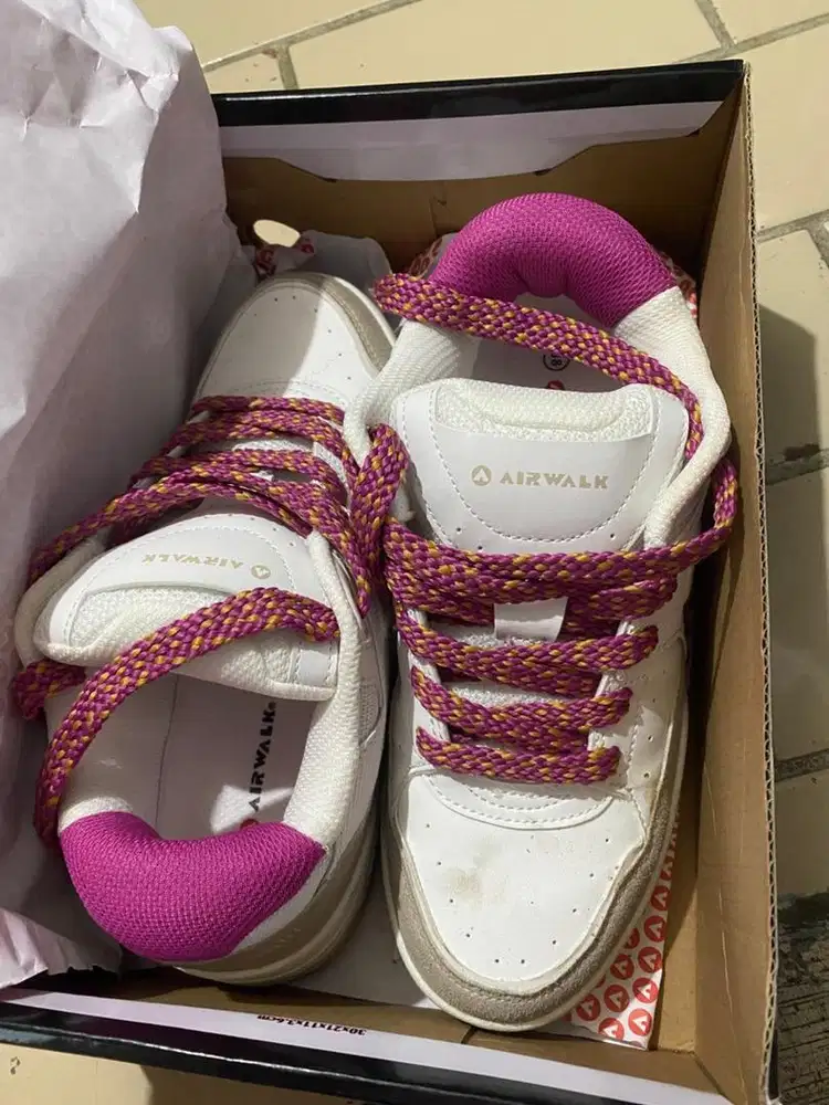 Sepatu airwalk sneakers size 38 original preloved
