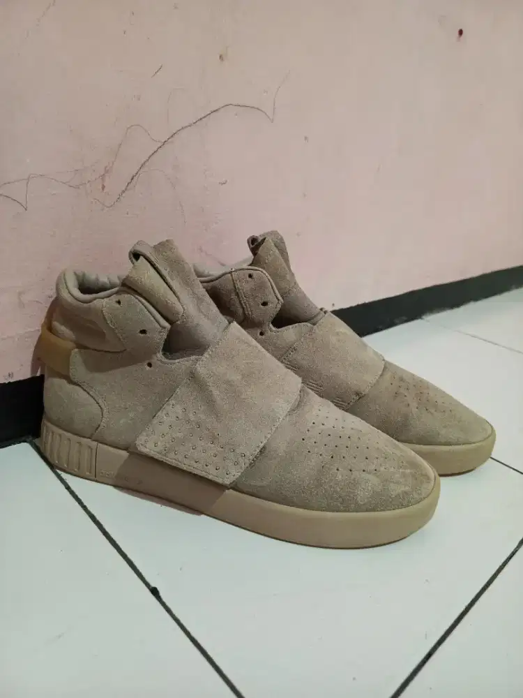 Adidas Tubular Invader Strap 750 Beige