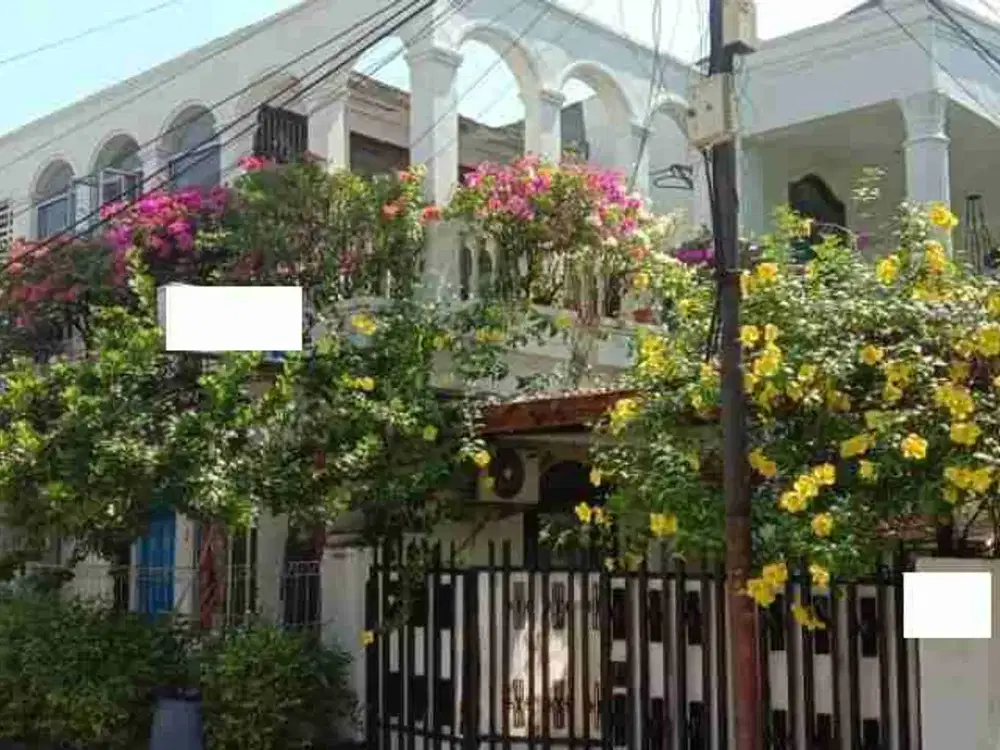 Rumah 2 Lantai Beserta Ruang Usaha