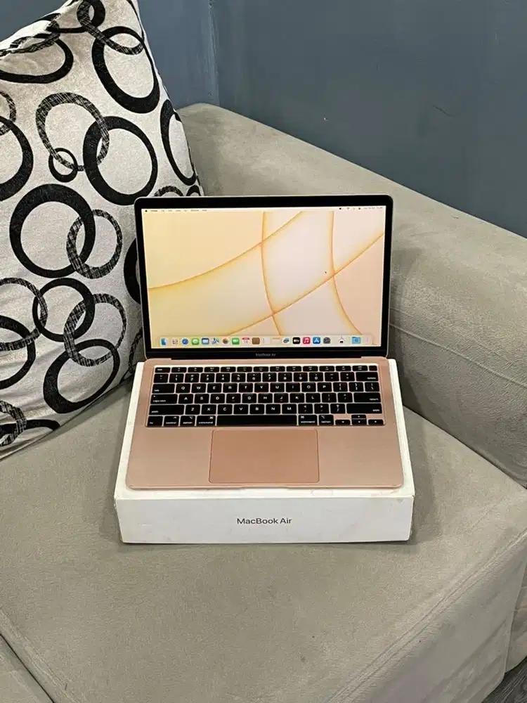 Macbook Air 2020 MWTL2 13” Core i3 8/256GB Gold