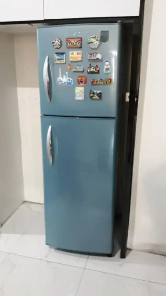 Kulkas glacio 2 pintu