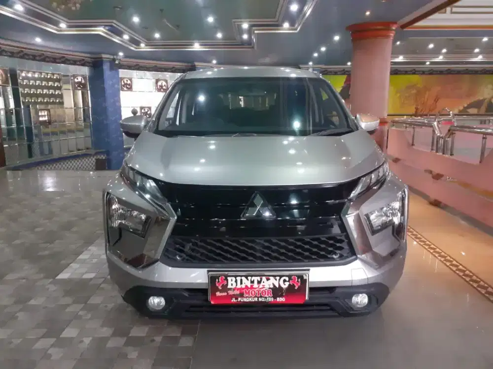 XPANDER GLS MT 2022 KM RENDAH SILVER / MODEL THN 2023 [BINTANG MOTOR]