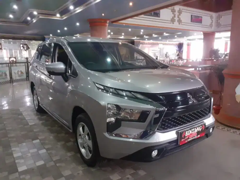 XPANDER GLS MT 2022 KM RENDAH SILVER / MODEL THN 2023 [BINTANG MOTOR]