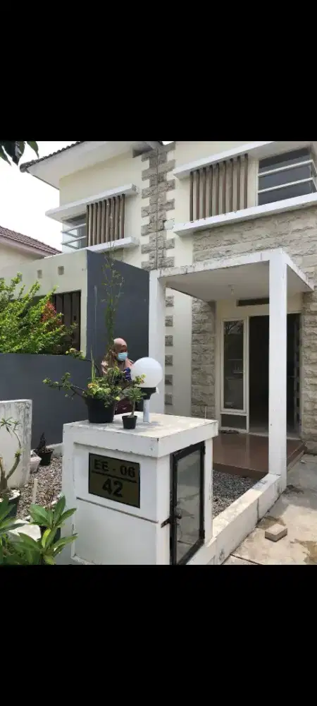 Butuh Uang Cepat Valencia Icon EE6-42 Puri Surya Jaya Sidoarjo