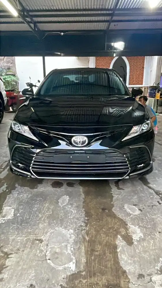 Camry V 2023 low km