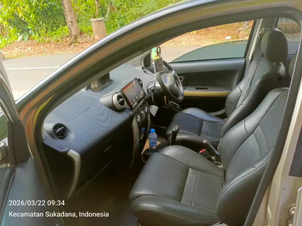 Toyota ist AT 1.5 CBU Japan