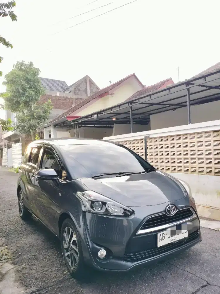 Sienta V 2017 manual AB Sleman istimewa