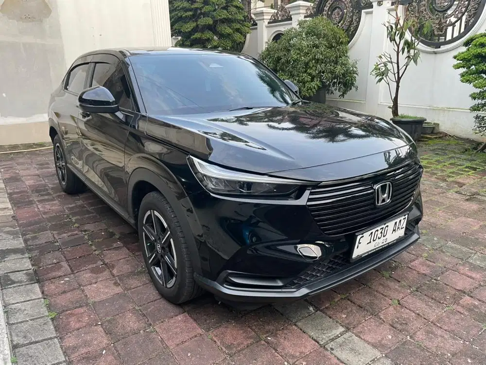 Hrv S At 2023 Hitam