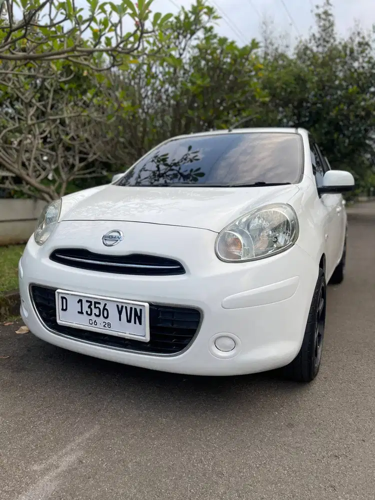 Nissan March 2012 A/T