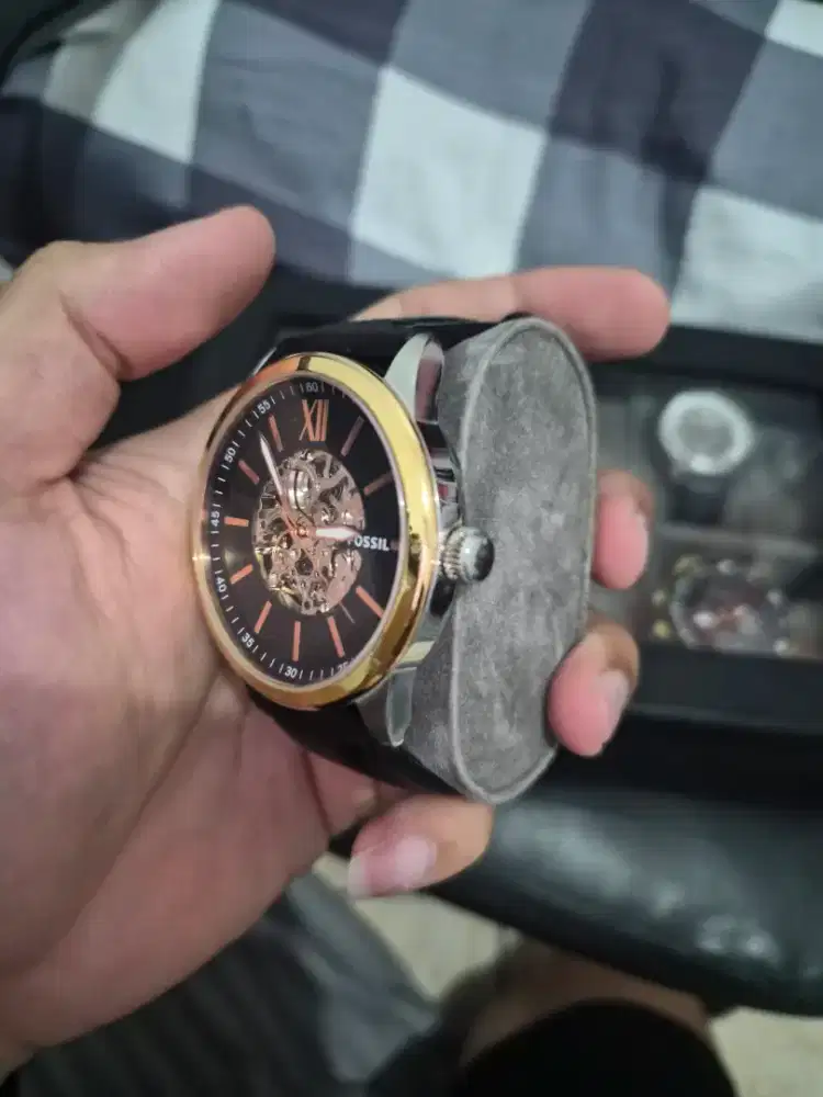 Jam tangan pria fossil