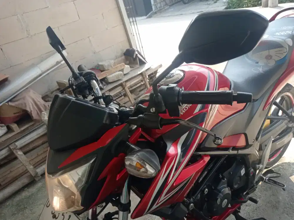 Honda CB 150R streetfire 2013 Merah hanya Cash only