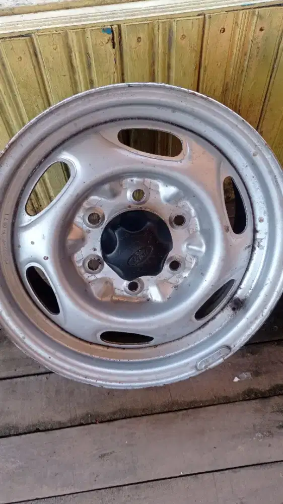 Velg ori ford Ring 15