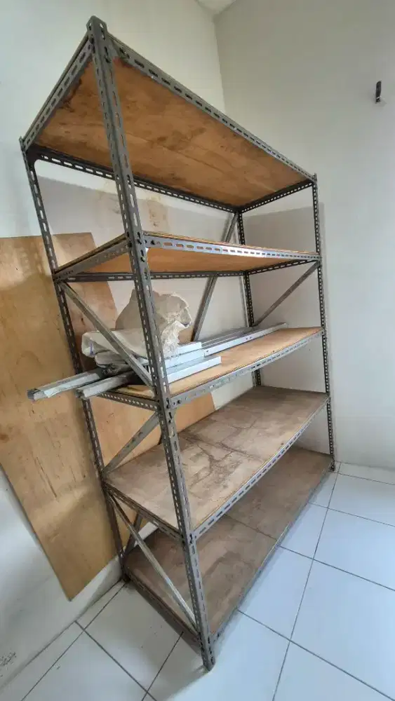 Rak susun lemari rak besi serbaguna rak gudang rak siku