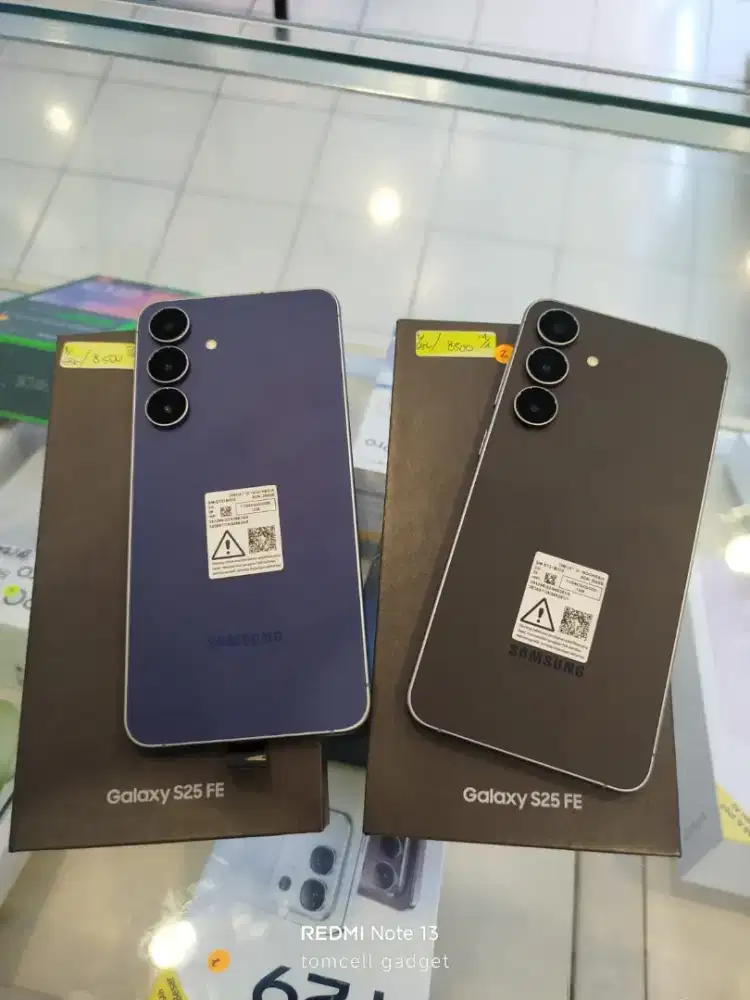 SAMSUNG S25 FE 8/256 MULUS GARANSI MASIH ADA