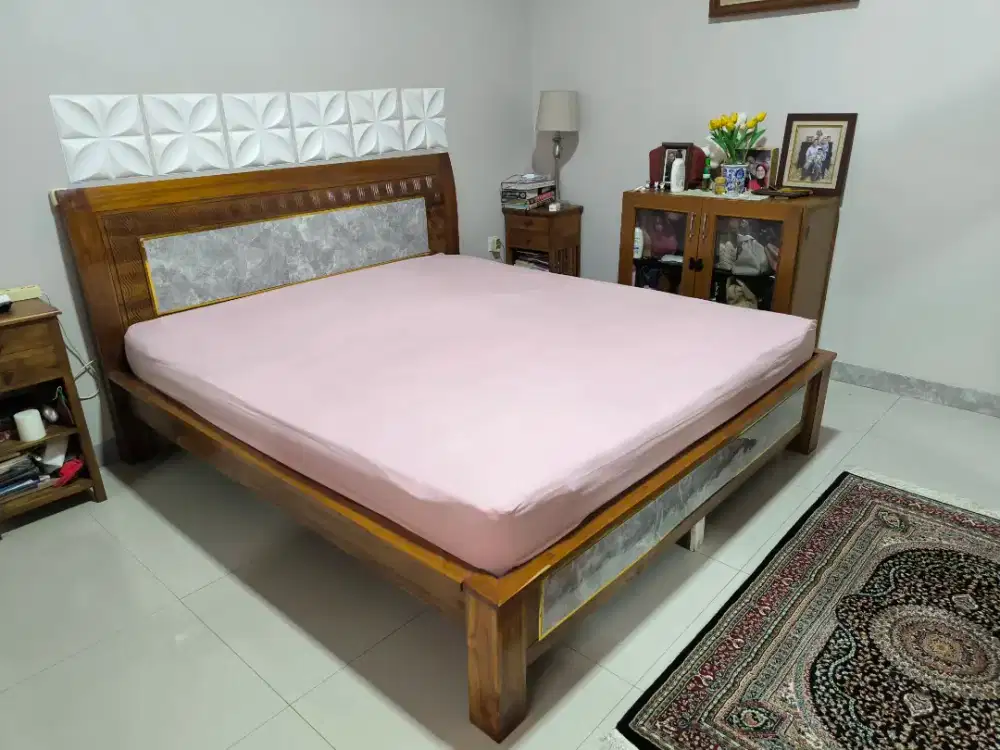 Dijual Tempat tidur Jati Jepara Ukuran 200x180cm