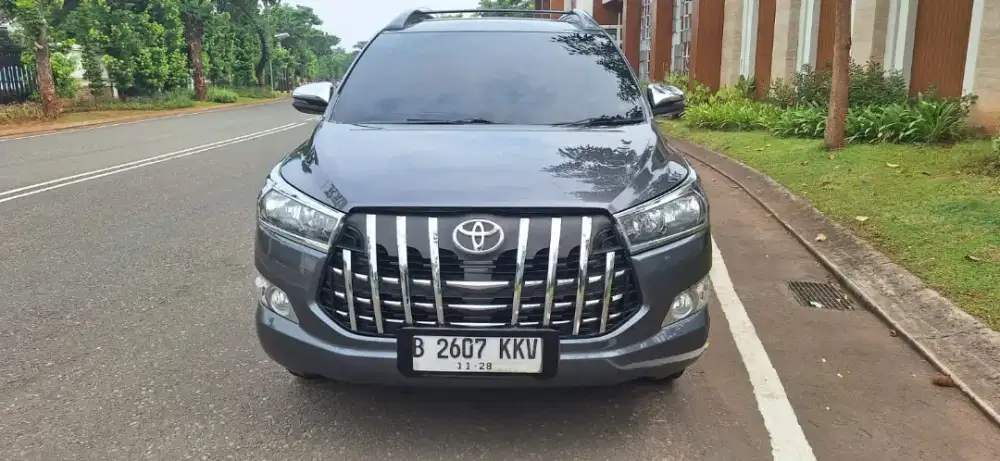 Di jual cepat mobil innova reborn