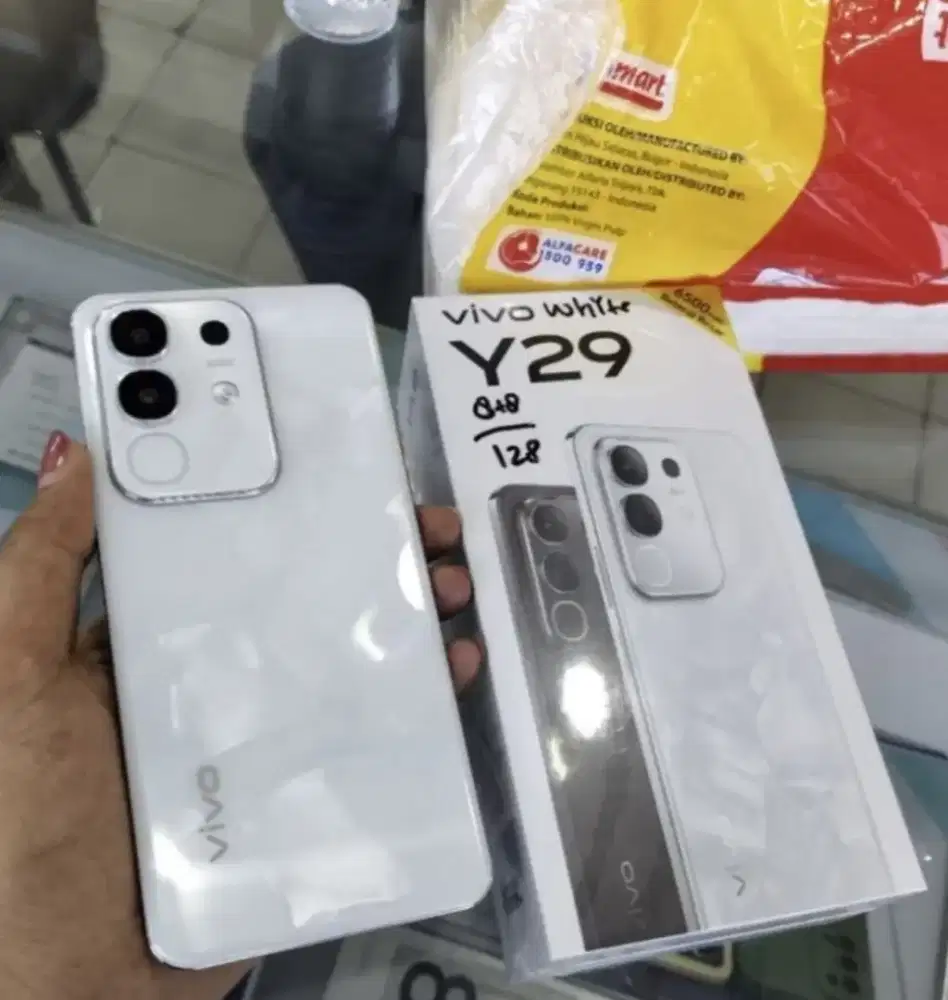 Vivo y29 barang masih ori pemakaian cewek