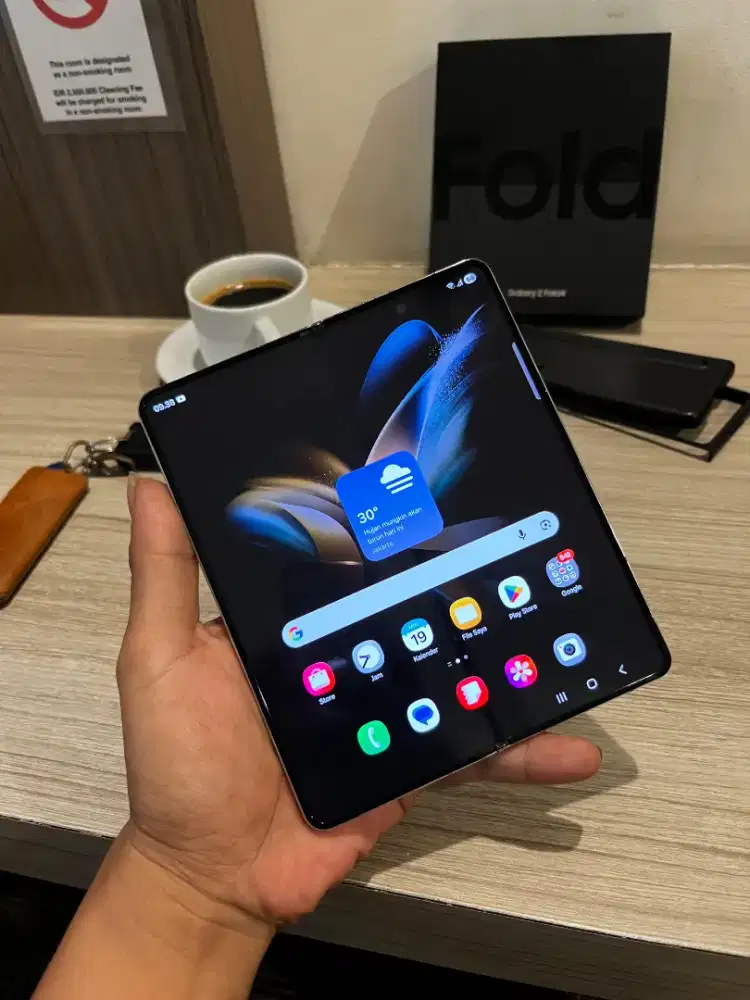 Samsung Z Fold 4 ram 12/256 Beige sein