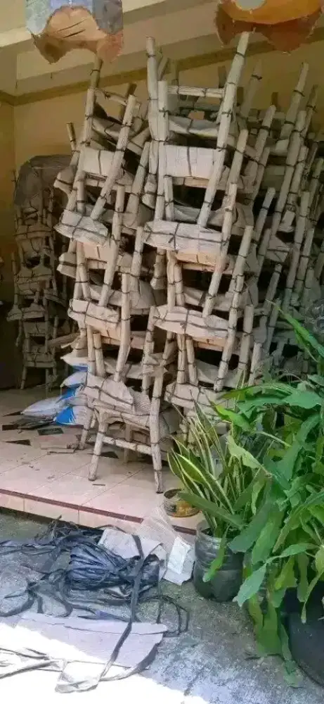 Kursi ropan kayu jati