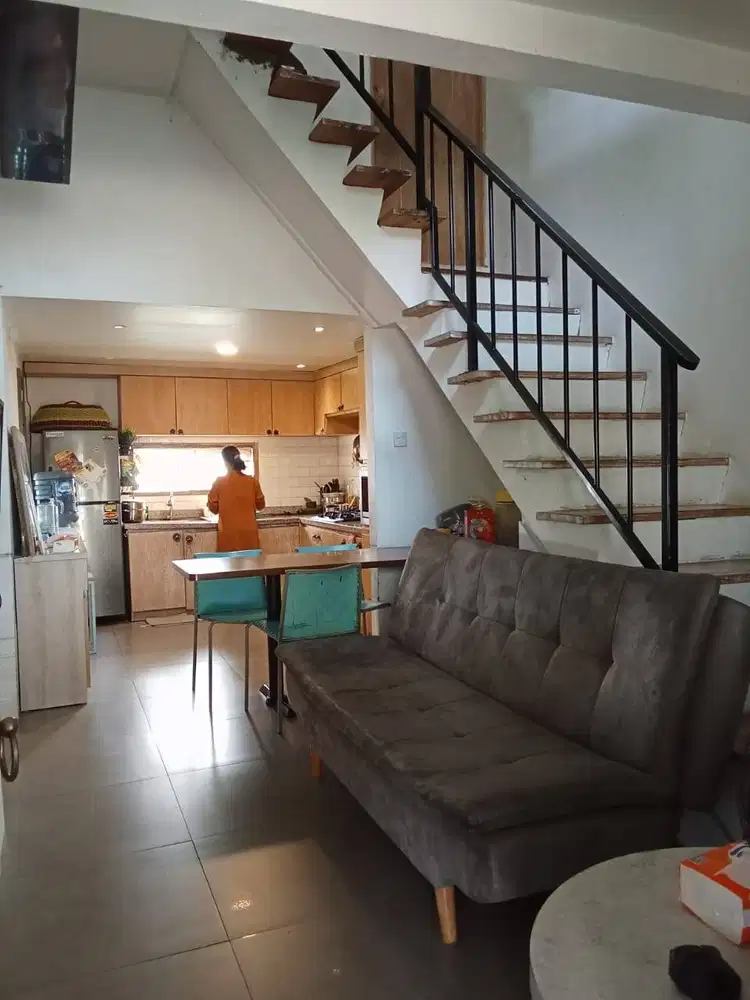 Jual rumah Bagus komplek nyaman dekat stasiun Cisauk BSD pamulang