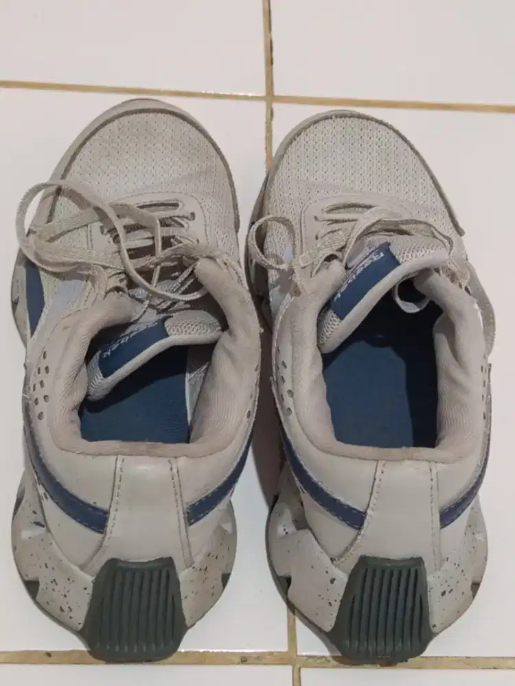 Sepatu Anak ukuran 35-36