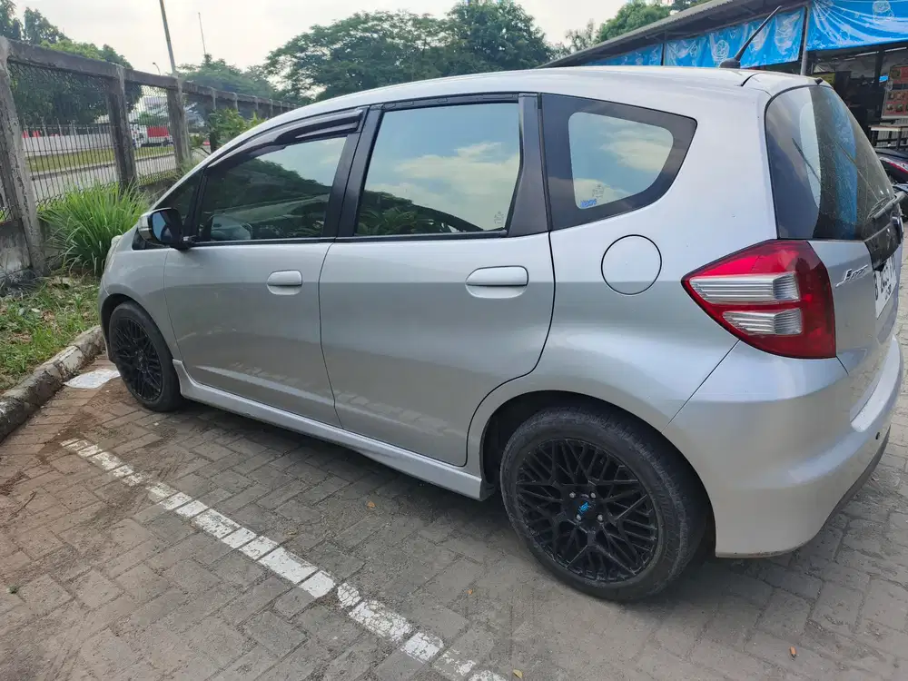 Honda Jazz 2010 Bensin