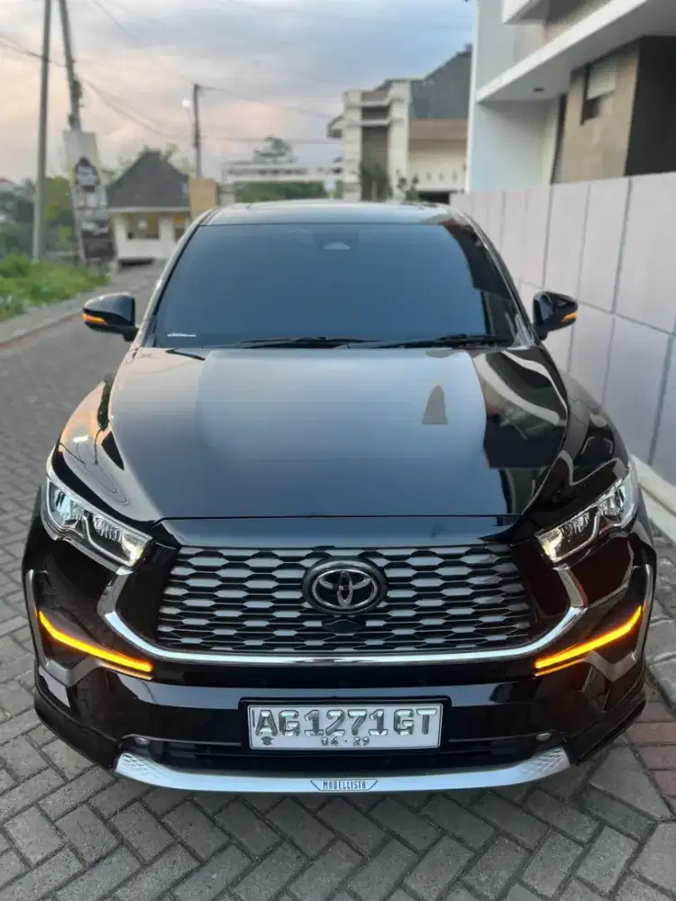 KM 11 RB | INNOVA ZENIX HYBRID 2.0 Q HV CVT TSS MODELISTA RSE 2024