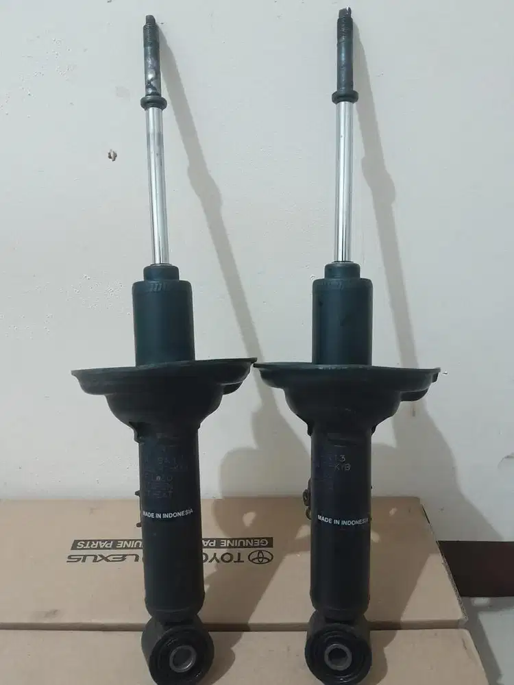 Shock depan belakang innova 2015