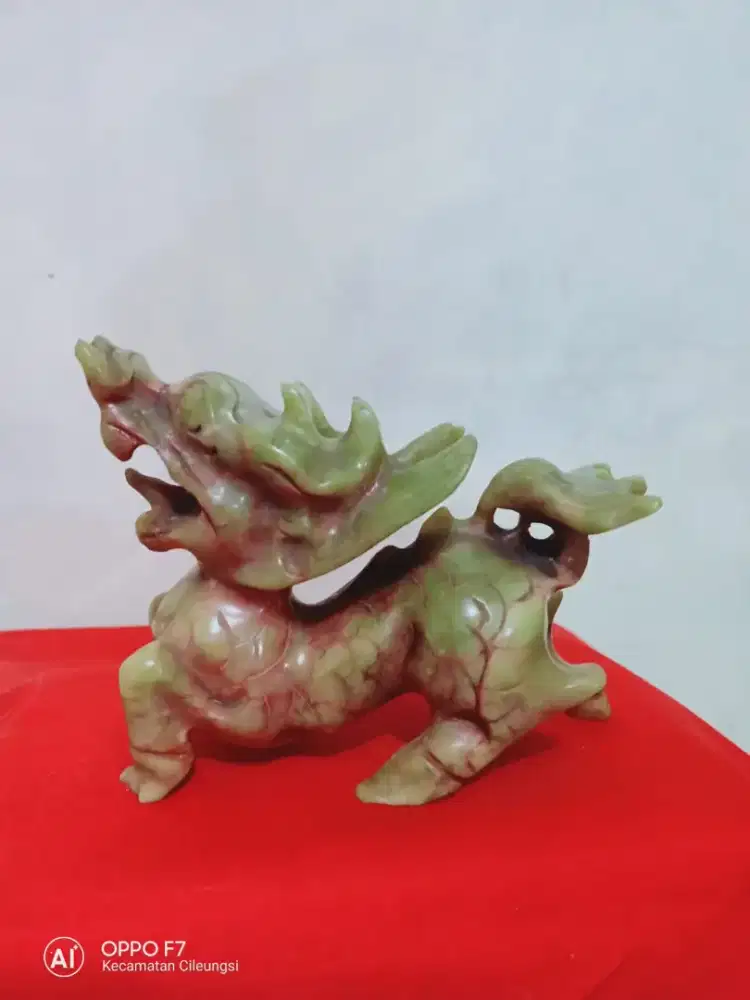 Pajangan Ornamen Pixieu Giok Hijau Lawas