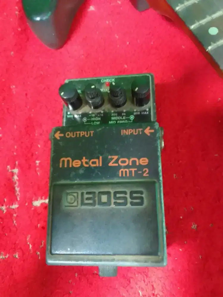 Efek Gitar Metal Zone
