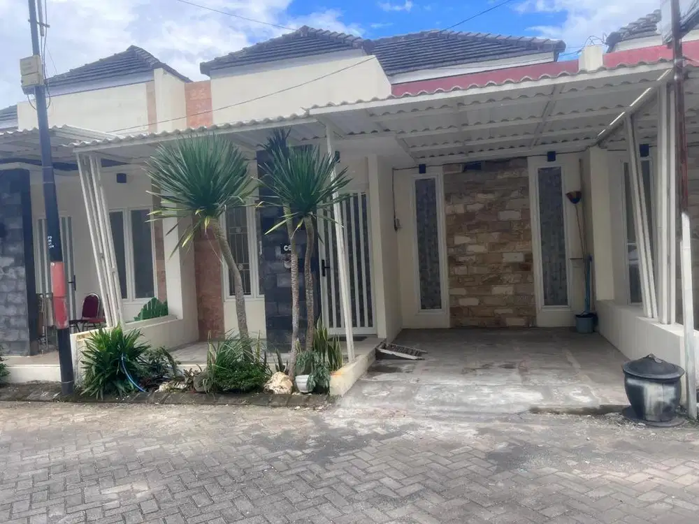 Rumah di Grand Andara disewakan