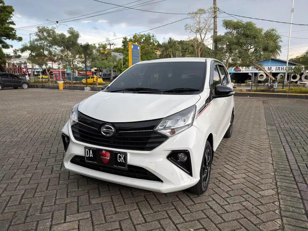 Daihatsu New Sigra 1.2 R deluxe At 2023