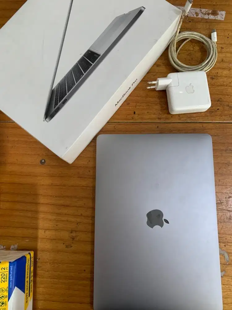 Macbook Pro 13 inch 2016 Mulus Murah Ada Minus.