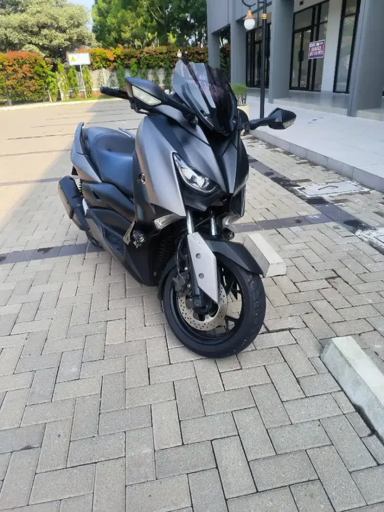 Xmax abu / grey semarang