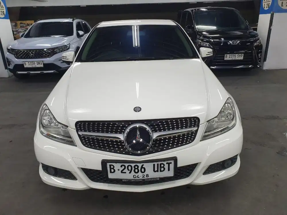 Mercedes Benz C 200 CGI FaceLift 2013 FullOriginal SepertiBaruIstimewa