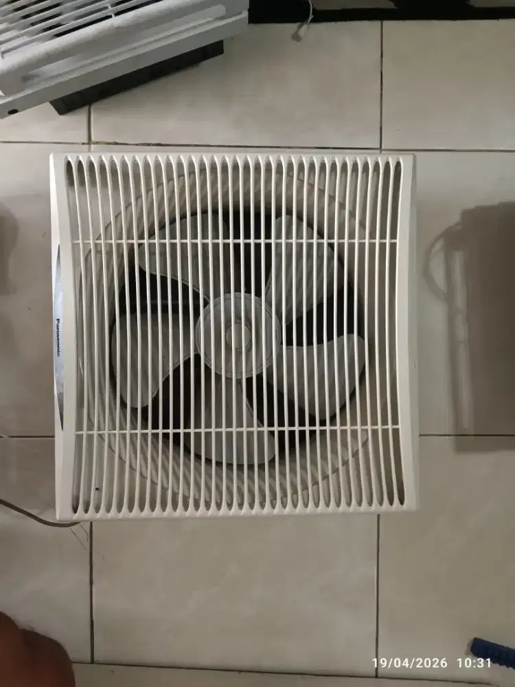 Dijual cepat exhaust fan dinding 10 inchi panasonic murah